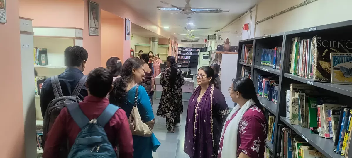 A Workshop on Healing Through Reading: Bibliotherapy in School Libraries